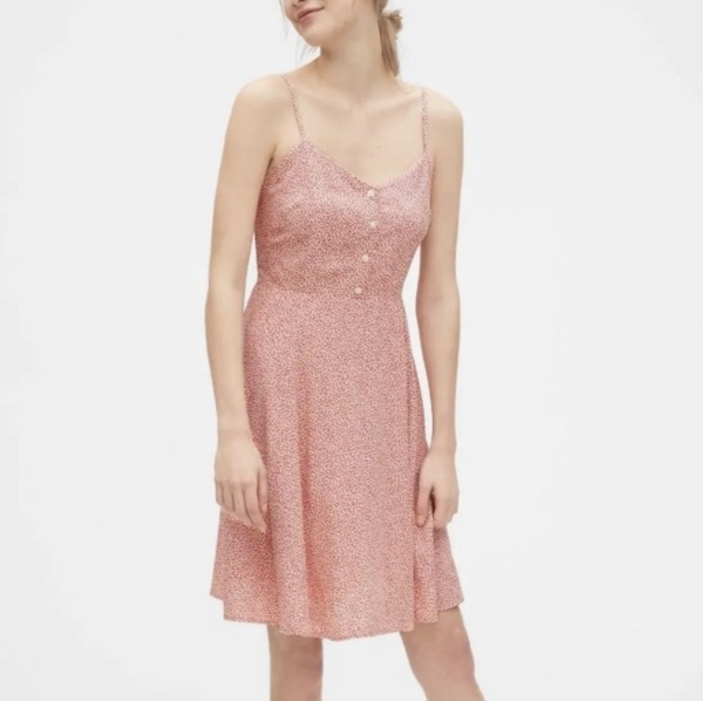 Gap Pink Dress Skater Fit and Flare Size 6 Sleeveless Rayon Floral Elastic Back
